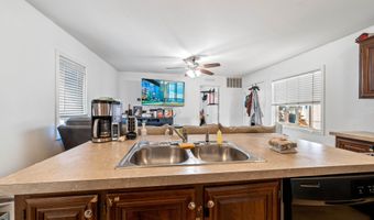 20480 River Valley Dr, Anderson, CA 96007