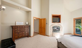 20960 Royal Oak Cir, Bend, OR 97701