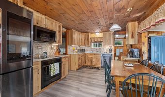 36 Elm St, Alton, NH 03810