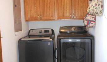 8189 Oakes Rd, Arcanum, OH 45304