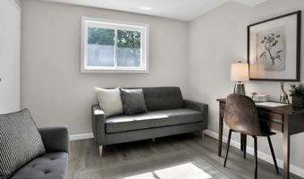 520 East Rd, Belford, NJ 07718