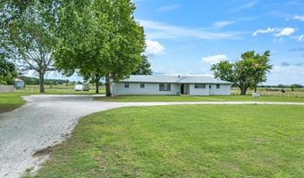 1411 Parker Dairy Rd, Alvord, TX 76225