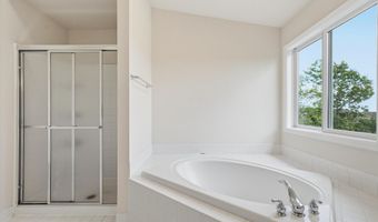 2243 Sun Valley Dr, Ann Arbor, MI 48108