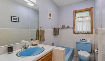 416 N 11th Street Pl, Adel, IA 50003