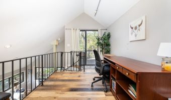 206 New Rd, Avon, CT 06001