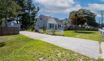 2540 W Shore Rd, Warwick, RI 02889