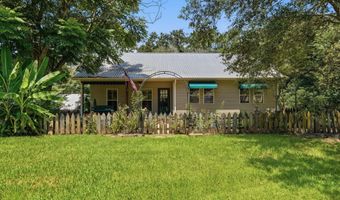 86 Hidden Hills Lake Rd, Arnaudville, LA 70512