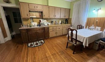 240-242 Vrooman Avenue Unit 2Nd Floor 2Nd Floor, Amsterdam, NY 12010