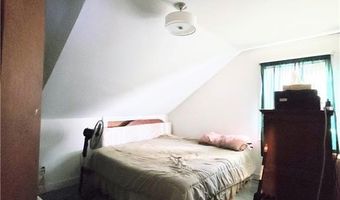 73 Old Fort Rd, Newport, RI 02840