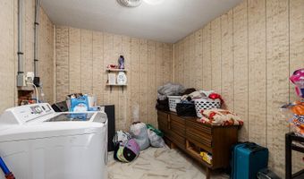 1302 Valley Ave, Ava, MO 65608