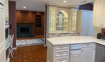 2 Tunxis Pl, Cheshire, CT 06410