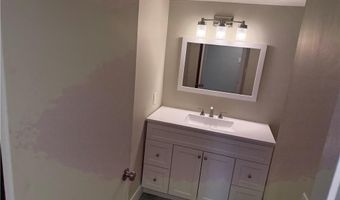 25 Water St 208, East Greenwich, RI 02818