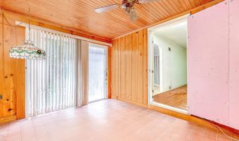3 Woodland Pl, Airmont, NY 10952