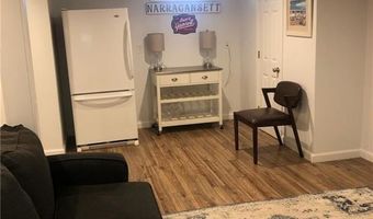 30 Shagbark Rd, Narragansett, RI 02882