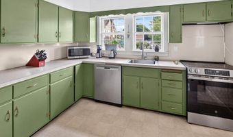 420 French St, Bangor, ME 04401