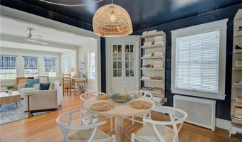 220 Narragansett Ave, Barrington, RI 02806
