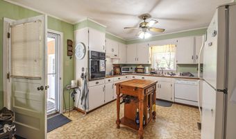1334 Scott Rd, Alexander City, AL 35010