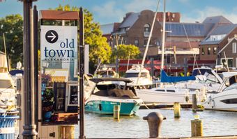 310 STRAND St 304, Alexandria, VA 22314