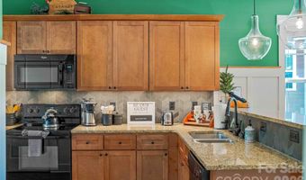 31 Byrdcliffe Ln, Asheville, NC 28805