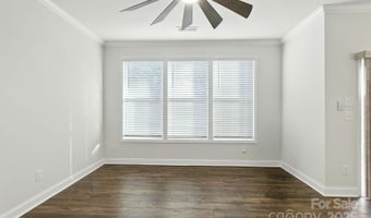 607 Santa Clara Dr, Asheville, NC 28806