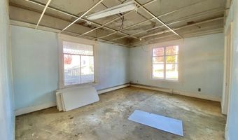 237 MILL St, Algoma, WI 54201