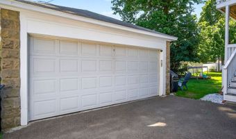 135 Russett Rd 1, Boston, MA 02132