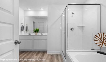 305 Robin St, Angleton, TX 77515