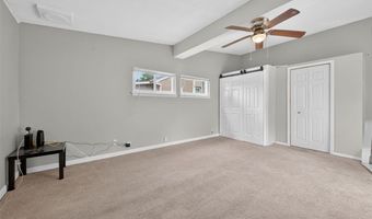 340 Hillcrest Blvd, Ballwin, MO 63021