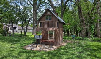 18224 153rd St, Basehor, KS 66007