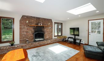 114 Hilldale Rd, Albertson, NY 11507