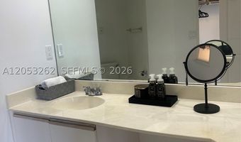 3215 NE 184th St 14406, Aventura, FL 33160