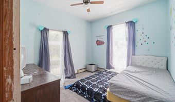 922 3rd Ave, Ackley, IA 50601