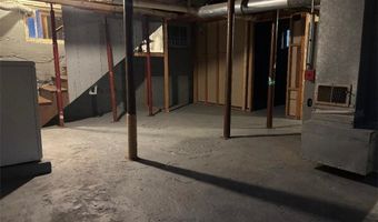 164 Bay Spring Ave, Barrington, RI 02806