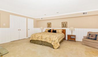 11009 PINEY MEETINGHOUSE Rd, Potomac, MD 20854