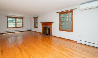 198 N Timber Ln, Cheshire, CT 06410