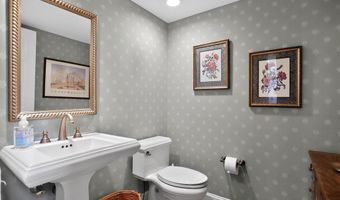 70 HOGAN Ln, Ambler, PA 19002