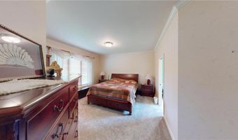 2704 Campus Ln, Albert Lea, MN 56007