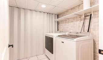 680 Fletcher Rd, North Kingstown, RI 02852