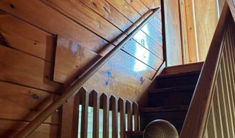 20 Monument Rd, Abbot, ME 04406