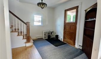 18 Bedlow Ave, Newport, RI 02840