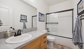 724 SE 36TH St, Battle Ground, WA 98604
