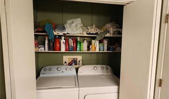 27 Partridge Dr, Agency, MO 64401