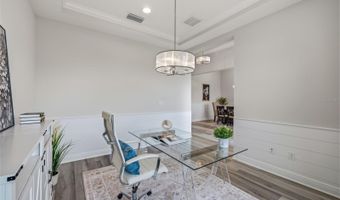 5254 WOLF CREEK Dr, Apollo Beach, FL 33572