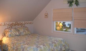 1 E 29th St, Beach Haven, NJ 08008