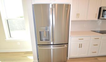 43795 MIDDLEWAY Ter, Ashburn, VA 20147