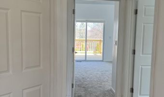 2019 Chalmers Dr, Ann Arbor, MI 48104