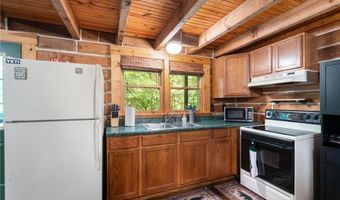 3330 Shamrock Ln, Birdseye, IN 47513