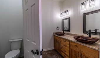 1043 Valley View Dr, Bloomfield, NM 87413