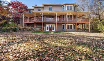 147 Fairway Dr, Auburn, ME 04210