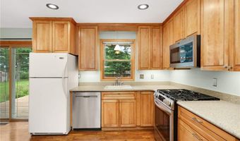 14682 Dominica Ct, Apple Valley, MN 55124